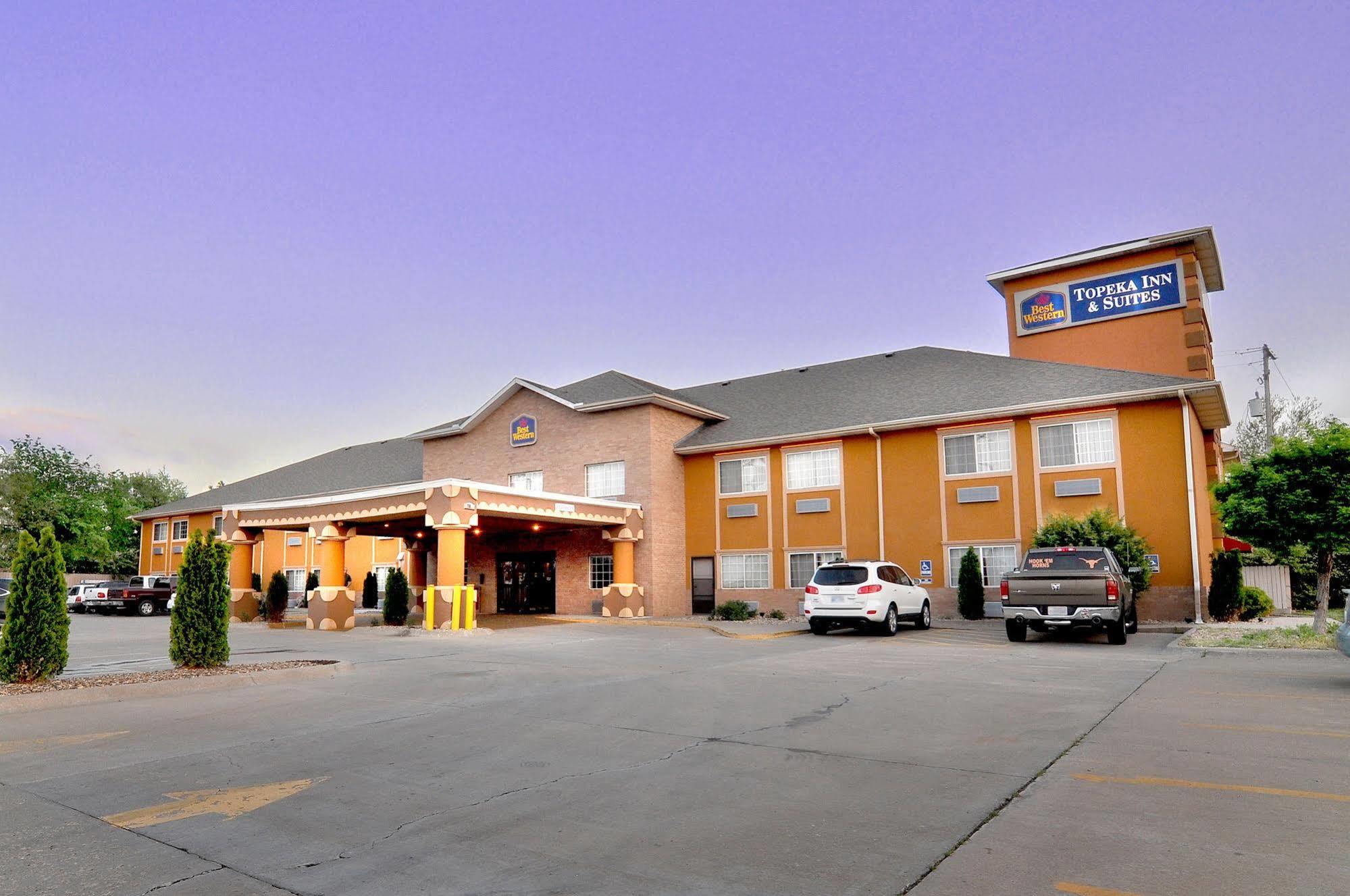 Surestay Plus Hotel By Best Western Topeka Exterior foto